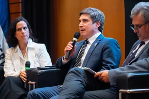 Ministro Fratti en 20 años de trazabilidad ganadera