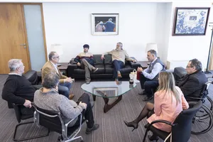 Presidente Orsi recibe a integrantes del grupo Solipalma