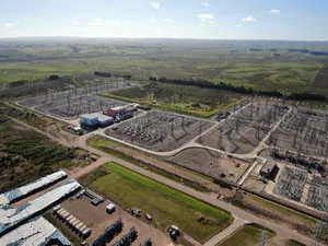 UTE-obra eléctrica en Melo
