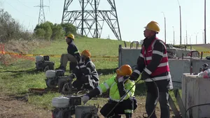 UTE-obra eléctrica en Melo