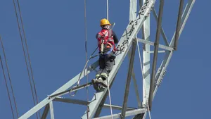 UTE-obra eléctrica en Melo