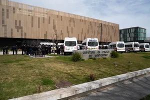 Ministerio del Interior entregó vehículos policiales
