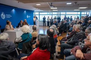 Firma de convenio entre Presidencia y el Ministerio de Educación y Cultura