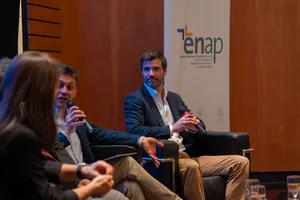Créditos: Agustina Grenno (fotografía) / Presidencia de la República (fuente institucional) Presentación del Trayecto Formativo en Inteligencia Artificial y Analítica de Datos.