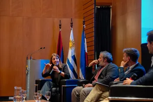 Créditos: Agustina Grenno (fotografía) / Presidencia de la República (fuente institucional) Presentación del Trayecto Formativo en Inteligencia Artificial y Analítica de Datos.
