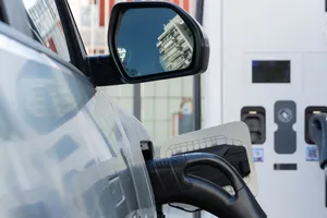 UTE inauguró la Electrolinera Malvín