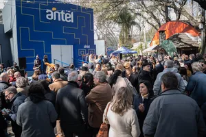 Inauguración stand de Antel en la Expo Prado