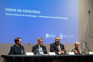 Firma de convenio entre la Junta Nacional de Drogas y la Intendencia de Montevideo