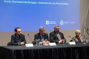 Firma de convenio entre la Junta Nacional de Drogas y la Intendencia de Montevideo