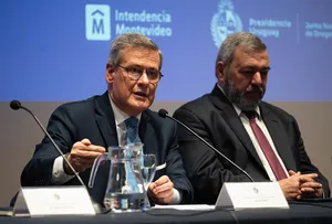Firma de convenio entre la Junta Nacional de Drogas y la Intendencia de Montevideo