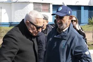 Ministro Carlos Negro en jornada de rugby en ex Comcar