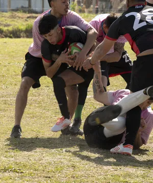 Ministro Carlos Negro en jornada de rugby en ex Comcar