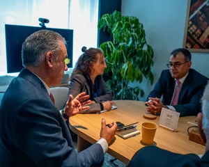 Reunión del presidente Orsi con Google