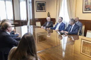 Presidente Orsi recibe al secretario general de la OCDE