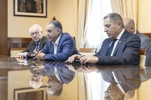 Presidente Orsi recibe al secretario general de la OCDE