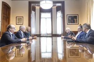 Presidente Orsi recibe al secretario general de la OCDE