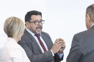 Reunión del Poder Ejecutivo con autoridad de OCDE