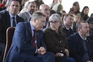 Yamandú Orsi en piedra fundamental de nueva planta de OSE