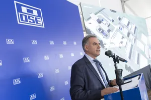 Yamandú Orsi en piedra fundamental de nueva planta de OSE