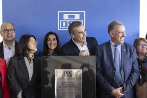 Yamandú Orsi en piedra fundamental de nueva planta de OSE