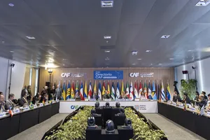 Orsi visitó oficinas de la CAF en Montevideo