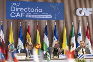 Orsi visitó oficinas de la CAF en Montevideo