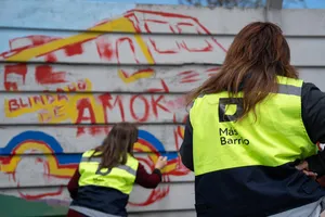 Más Barrio:pintada de mural en Cerro Norte