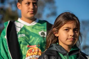 Iluminación de cancha de fútbol infantil en Ciudad del Plata