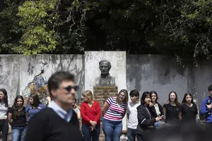 Orsi asistió a conmemoración del 114.° aniversario del liceo Tomás Berreta en Canelones