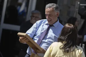 Orsi asistió a conmemoración del 114.° aniversario del liceo Tomás Berreta en Canelones