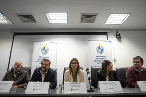 Convenio entre el Ministerio de Vivienda y el INAU