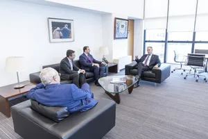 Créditos: Camilo Dos Santos (fotografía) / Presidencia de la República (fuente institucional) Presidente Yamandú Orsi recibió al presidente del principado de Asturias