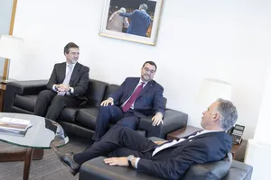 Créditos: Camilo Dos Santos (fotografía) / Presidencia de la República (fuente institucional) Presidente Yamandú Orsi recibió al presidente del principado de Asturias