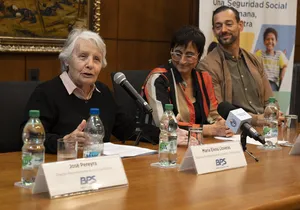 Créditos: Manuel Tort (fotografía) / Presidencia de la República (fuente institucional) BPS conmemora 34 años de las Representaciones Sociales en su Directorio