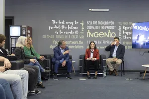 Yamandú Orsi recorrió el LATU