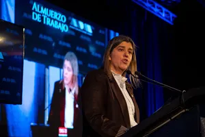 Ministra Tamara Paseyro disertó en almuerzo de trabajo