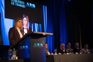 Ministra Tamara Paseyro disertó en almuerzo de trabajo