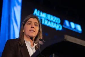 Ministra Tamara Paseyro disertó en almuerzo de trabajo