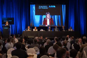 Ministra Tamara Paseyro disertó en almuerzo de trabajo