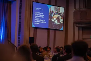 Ministra Tamara Paseyro disertó en almuerzo de trabajo