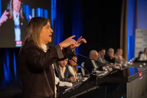 Ministra Tamara Paseyro disertó en almuerzo de trabajo