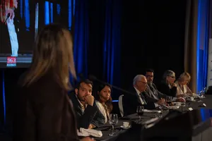 Ministra Tamara Paseyro disertó en almuerzo de trabajo