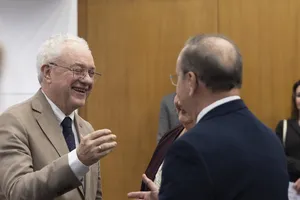 Orsi recibe a vicepresidente de El Salvador