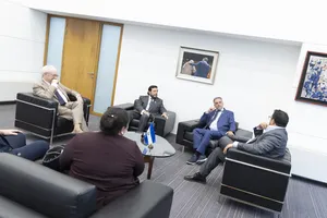 Orsi recibe a vicepresidente de El Salvador