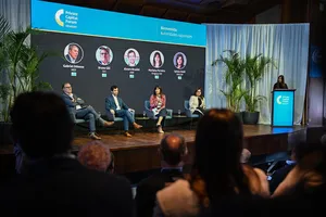 Créditos: Presidencia de la República (fuente institucional) Disertación de Gabriel Oddone durante el Foro de Capital Privado 2026