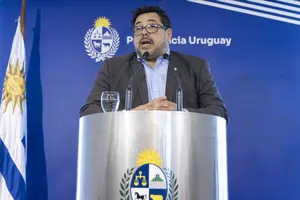 Créditos: Camilo Dos Santos (fotografía) / Presidencia de la República (fuente institucional) Orsi encabezó el Consejo de Ministros en Torre Ejecutiva