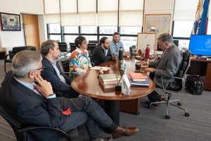 Créditos: Pablo La Rosa (fotografía) / Presidencia de la República (fuente institucional) Orsi se reunió con ministros y autoridades pertenecientes al área social del Estado