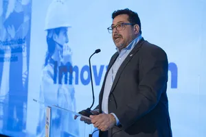 Orsi asistió al acto por el Día de la Construcción