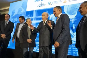 Orsi asistió al acto por el Día de la Construcción
