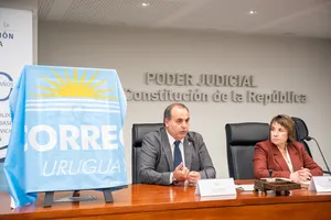 Yamandú Orsi asistió a celebración de bicentenario de la Suprema Corte de Justicia